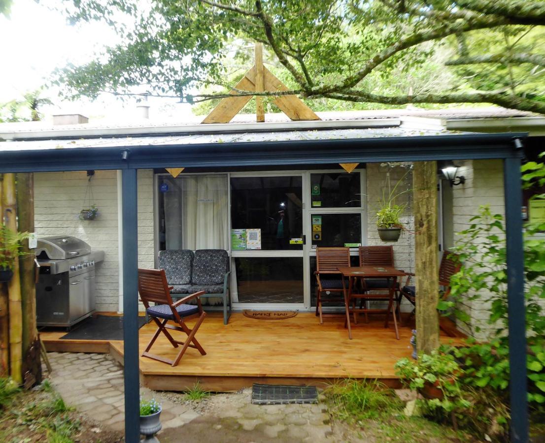 Mount Tutu Eco-Sanctuary Bed & Breakfast Ohauiti ภายนอก รูปภาพ